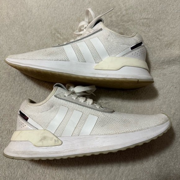 Women’s Adidas Runner - Picture 1 of 4